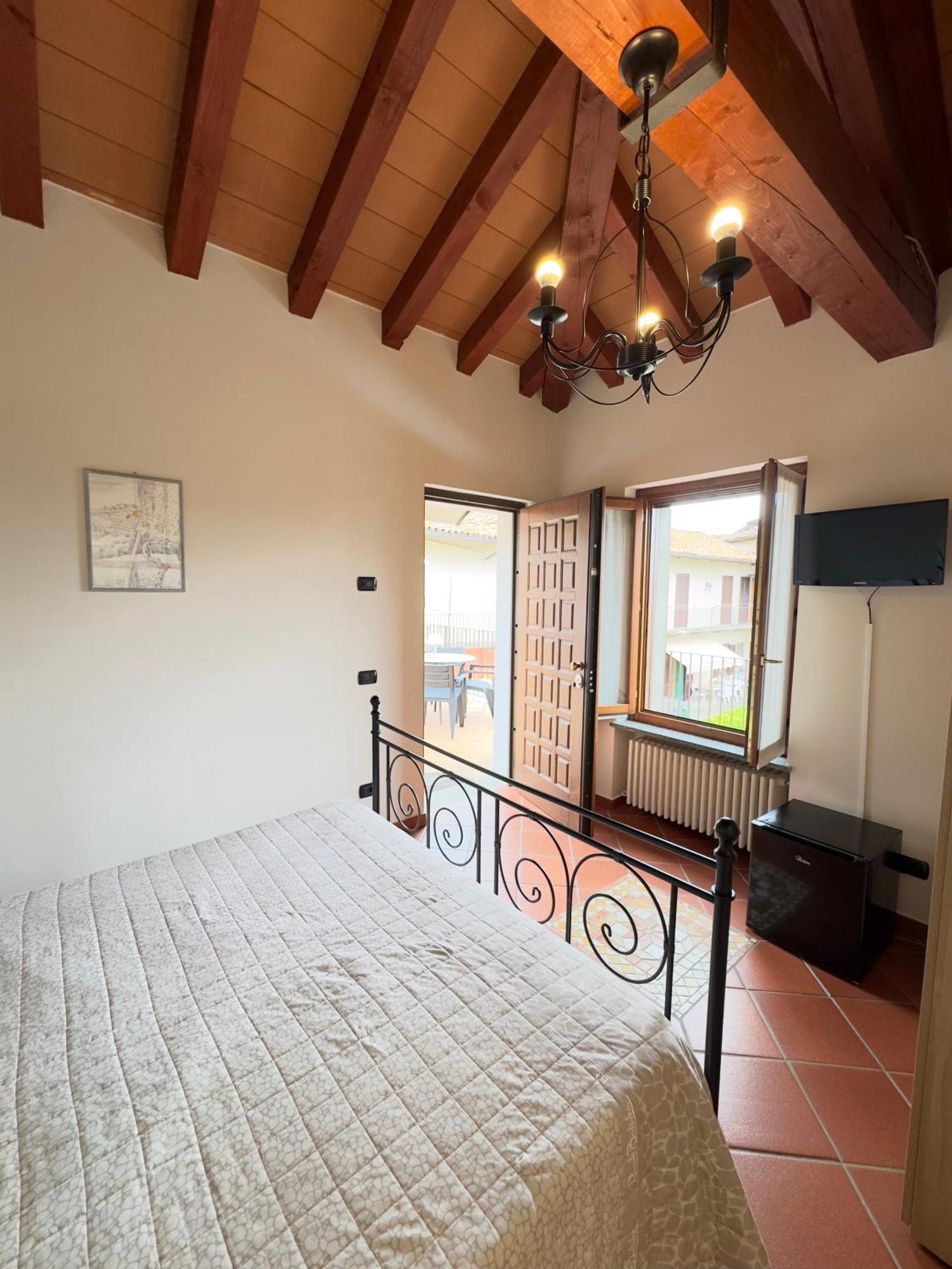 Locanda Osteria La Milonga Agliano Terme Bagian luar foto